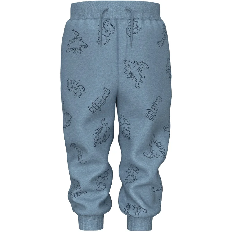 Sports Jacket with arctic design-sports pant for dusk jogs -Name It Mountain Spring DinoAOP Vimo AOP Sweatpants