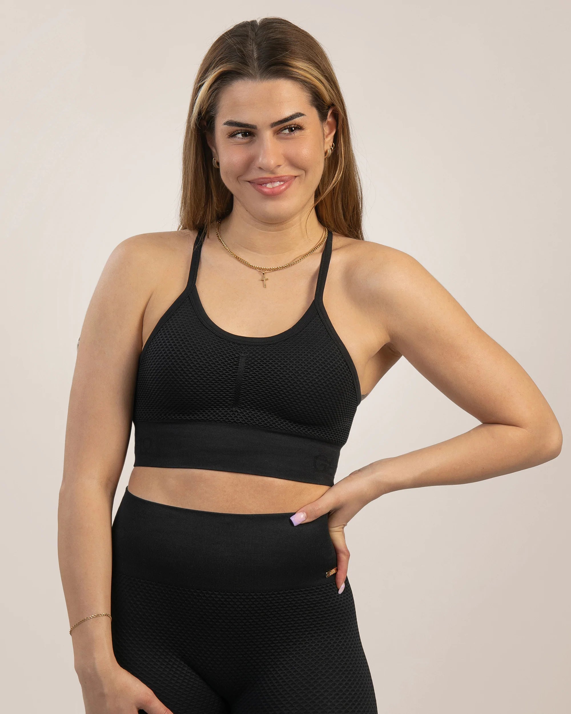 Sports bra for dynamic bursts -Gavelo Seamless HoneyComb Black Sports Bra