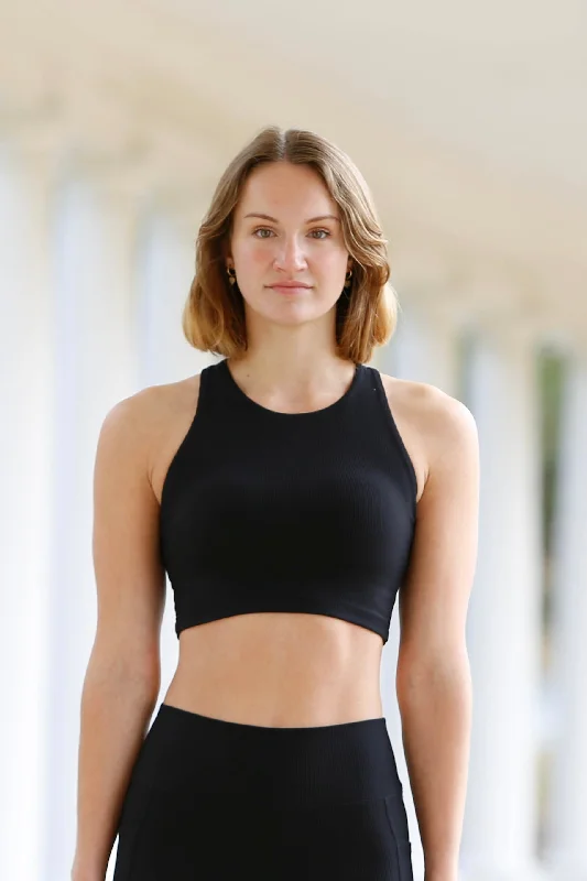 Sports top for dynamic sprints -Kella Pocket Crop Top (black ribbed)