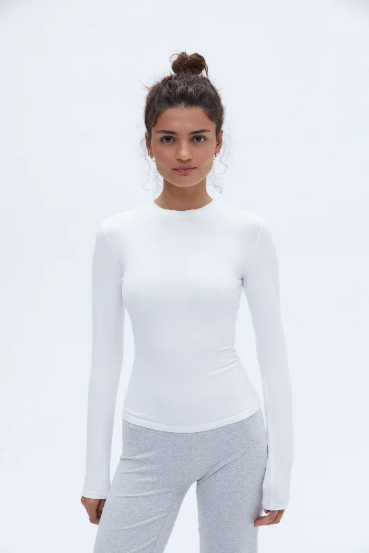 Sports top with thick shape -Long Sleeve Top - White