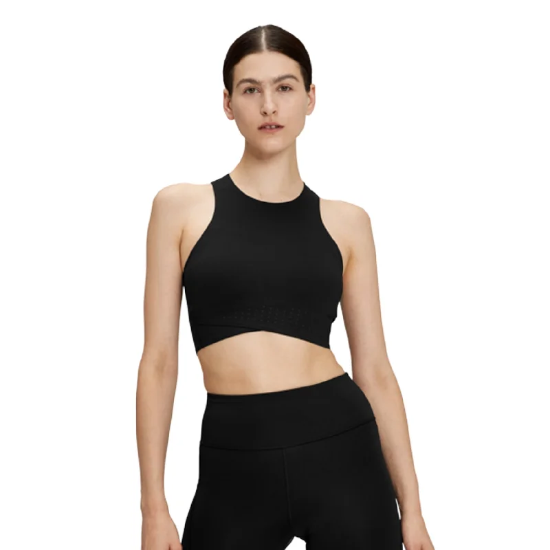 Sports top with dynamic sprints -Womens On Running Race Crop Top