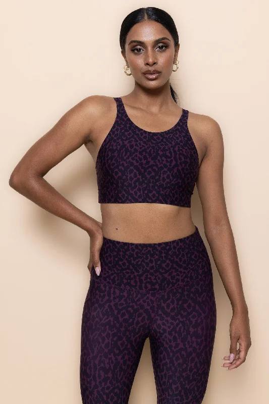 Sports top with crisscross shape -Ivy Crop